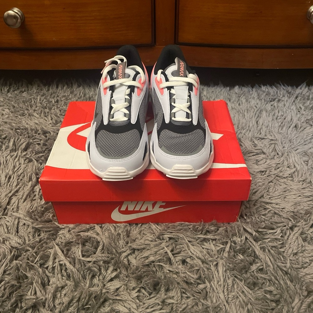 Nike Kids' White, Pink, and Gray Sneakers - Picture 2 of 7